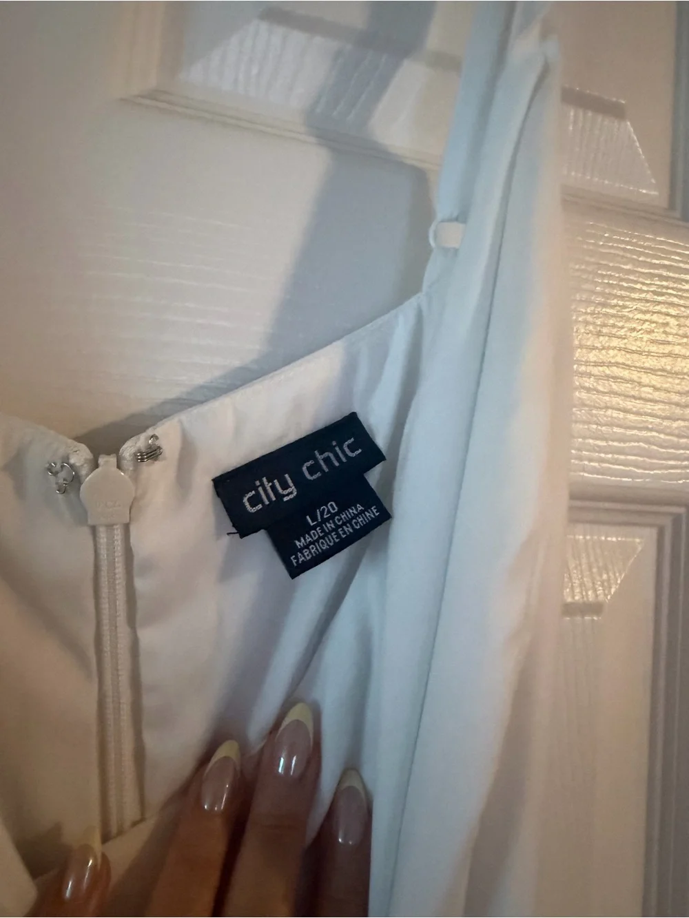 White Ruffled Peplum romper - Picture 3 of 3